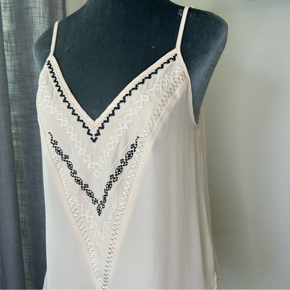 41 Hawthorn Blush V-Neck Embroidered Spaghetti-Strap Camisole - Picture 12 of 16